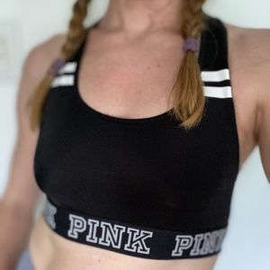Black sports bra